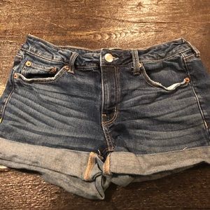 American Eagle short shorts